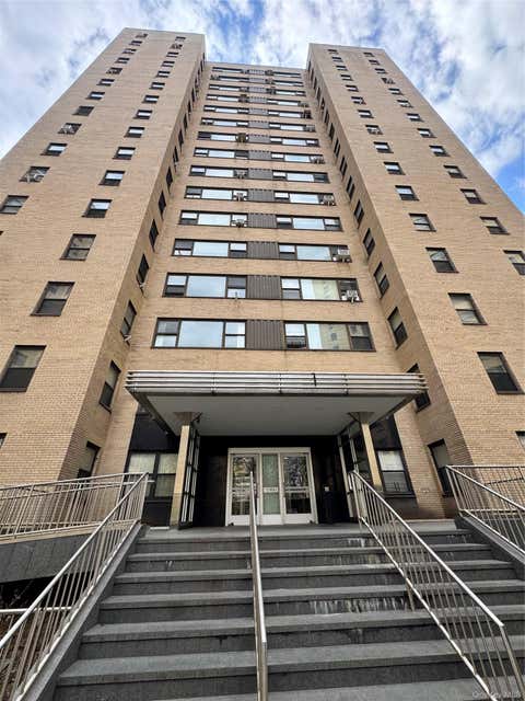 Homes For Sale - 1 Fordham Hill Oval #3G<br/> Bronx, NY 10468