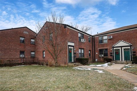 196-23 73rd Ave 2 Fresh Meadows NY 11365