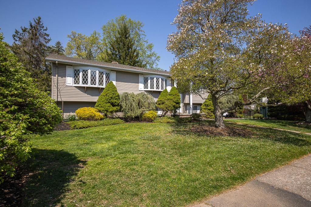 6 Heather Lane, Orangeburg, New York image 1