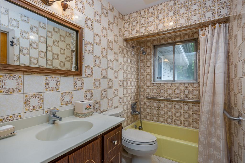 6 Heather Lane, Orangeburg, New York image 17