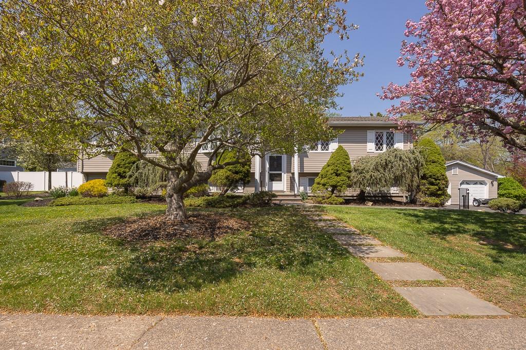 6 Heather Lane, Orangeburg, New York image 3