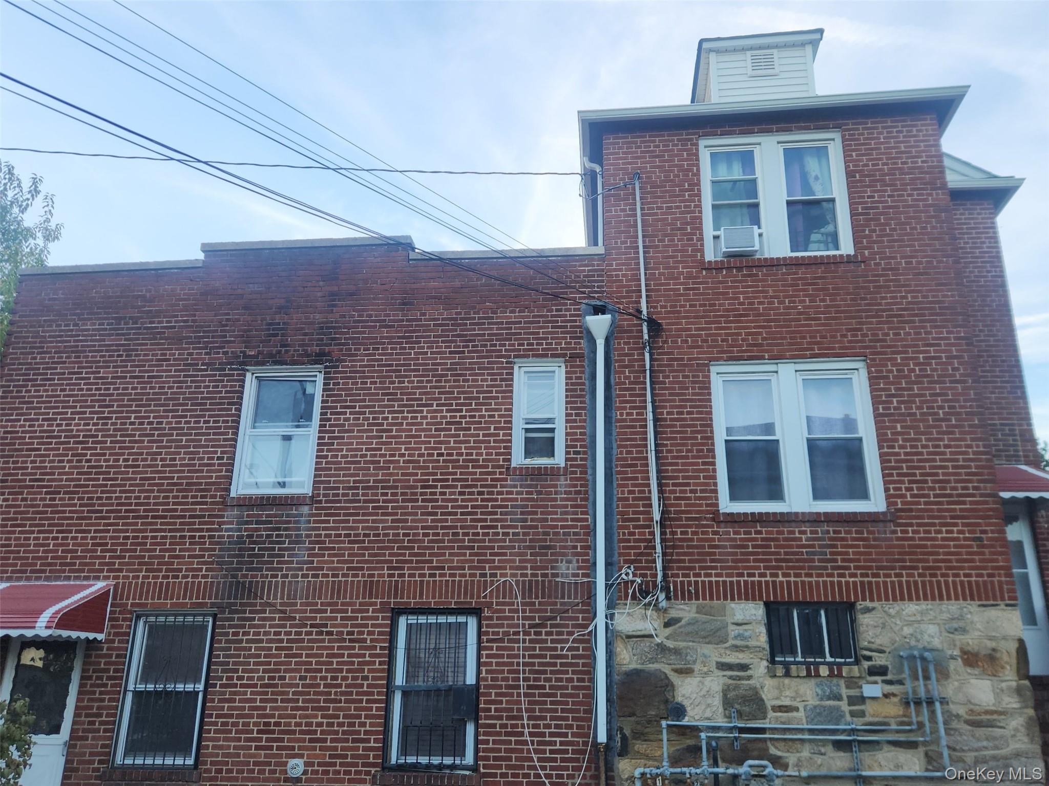 859 Penfield Street - Photo 2