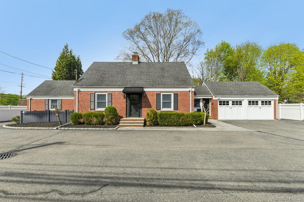 Photo of 1 Huntington Bay Road, Huntington, NY 11743 (MLS # 983004)