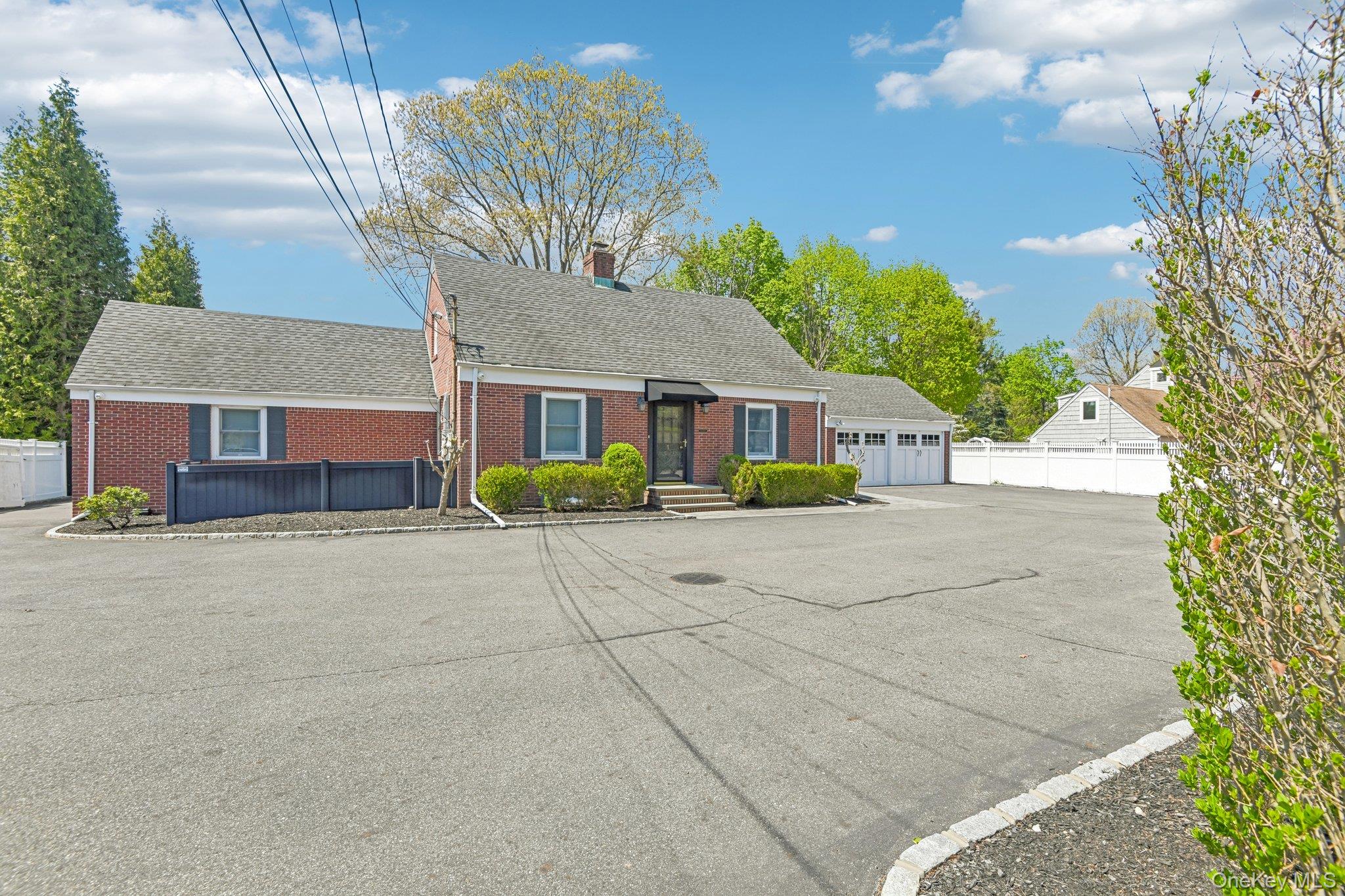 1 Huntington Bay Road