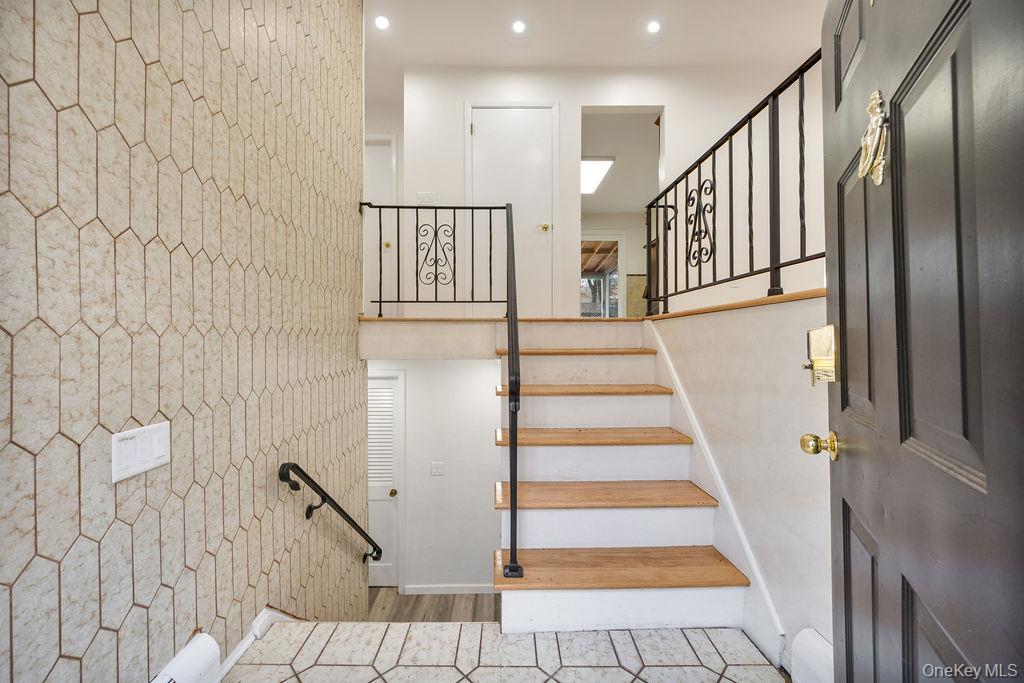 9 New Ackertown Road