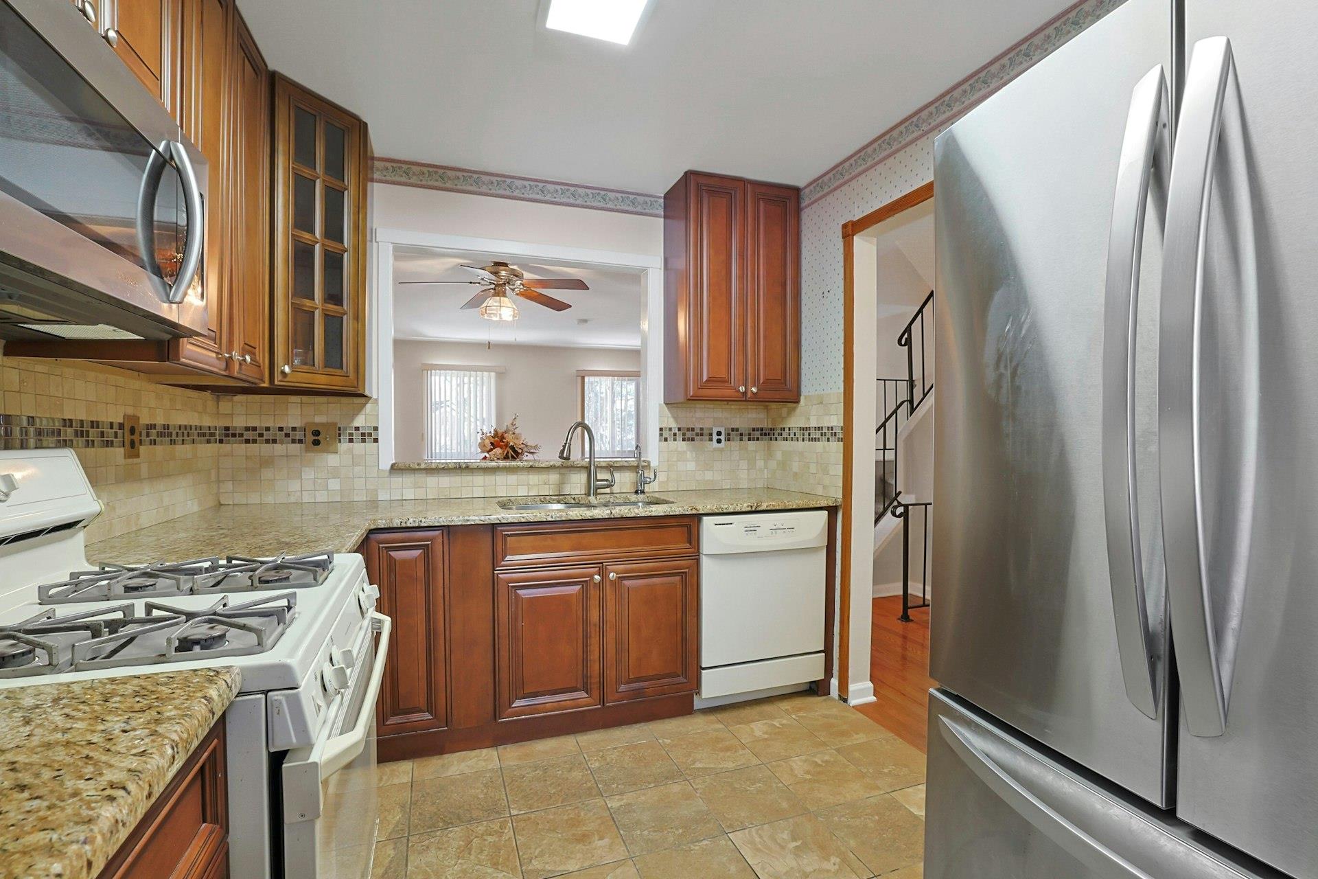 80 Branchwood Lane, Nanuet, New York image 5