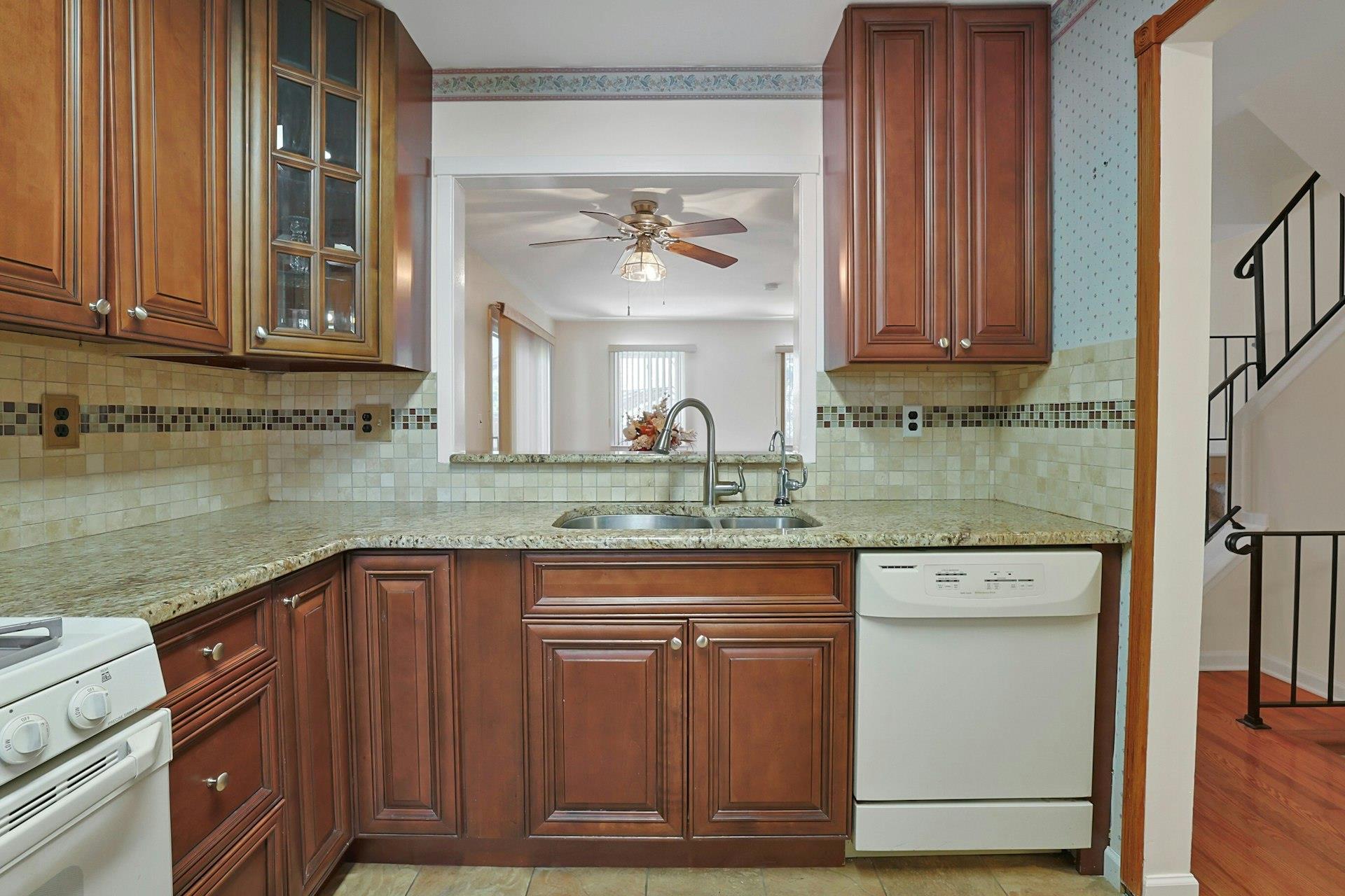 80 Branchwood Lane, Nanuet, New York image 8