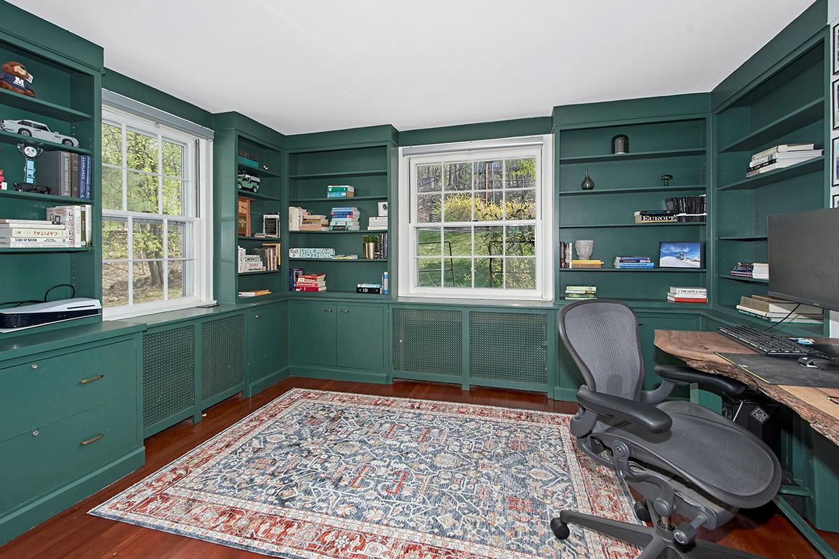 Chappaqua, New York 10514, United States, 3 Bedrooms Bedrooms, ,4 BathroomsBathrooms,Residential,Active,162186