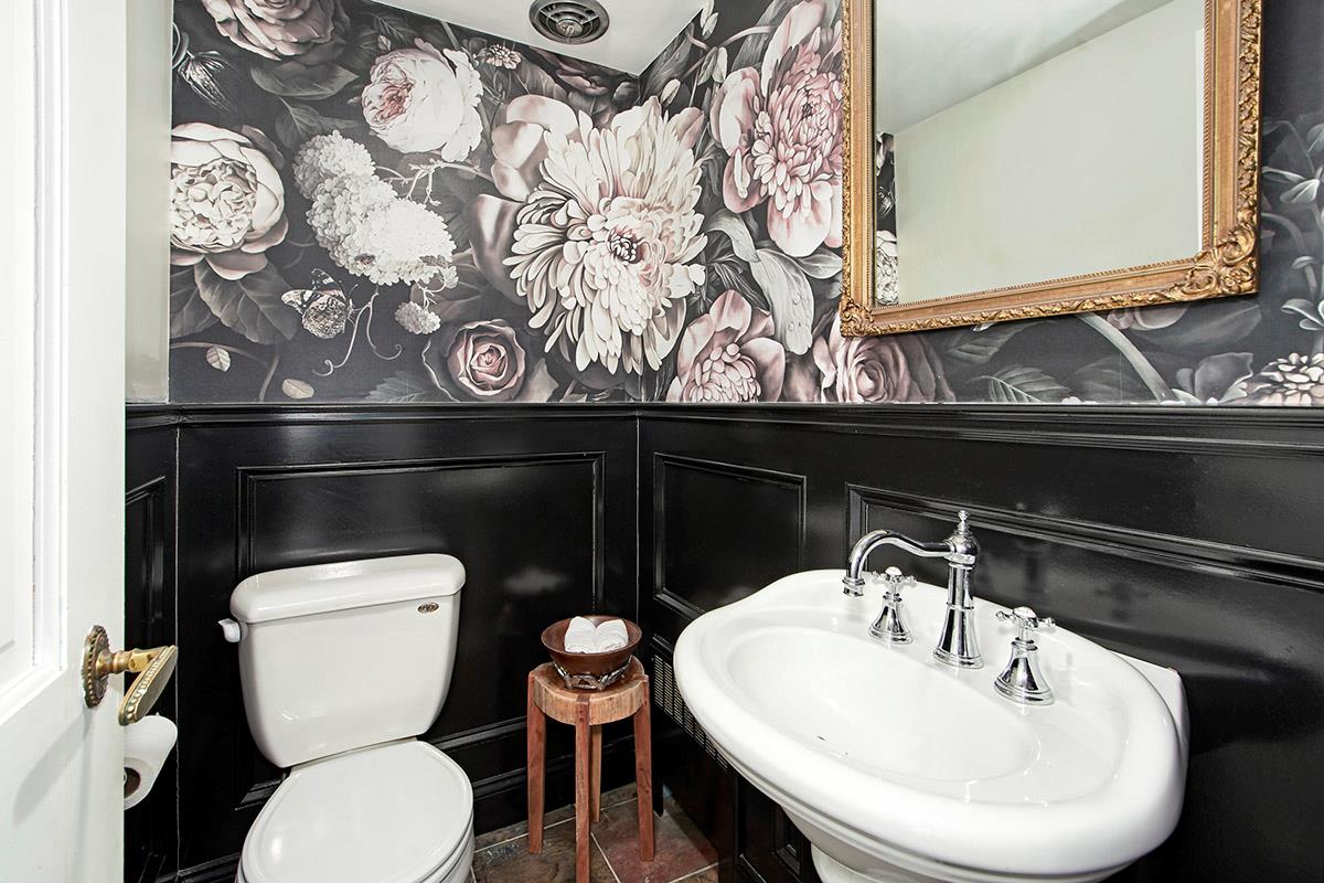 Chappaqua, New York 10514, United States, 3 Bedrooms Bedrooms, ,4 BathroomsBathrooms,Residential,Active,162186