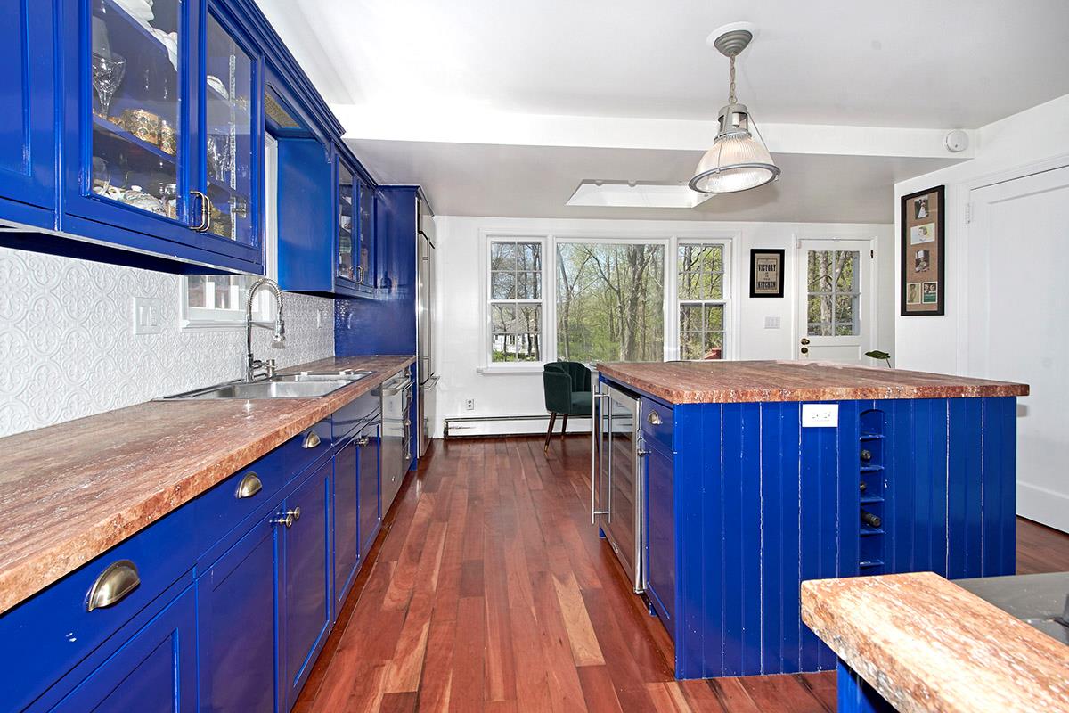 Chappaqua, New York 10514, United States, 3 Bedrooms Bedrooms, ,4 BathroomsBathrooms,Residential,Active,162186