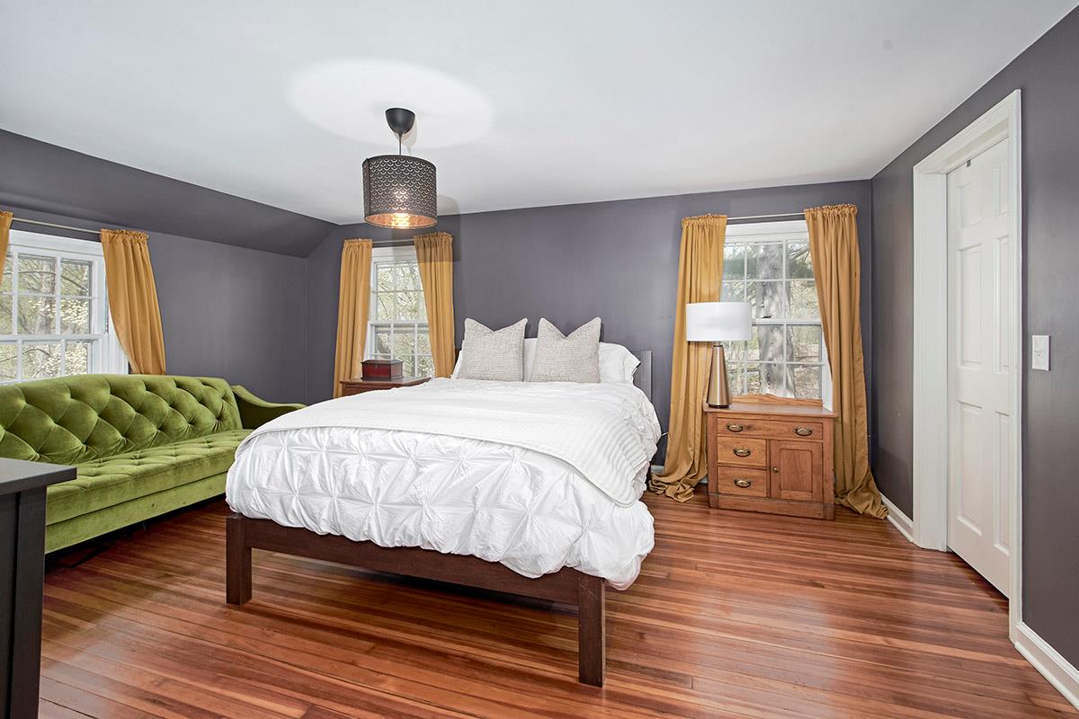 Chappaqua, New York 10514, United States, 3 Bedrooms Bedrooms, ,4 BathroomsBathrooms,Residential,Active,162186