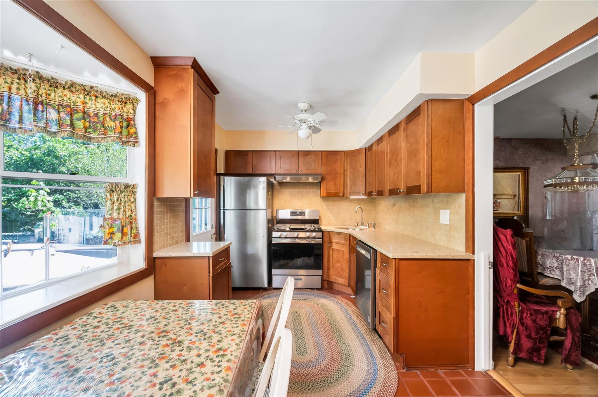 9 Forest Road, Kings Park, New York image 17