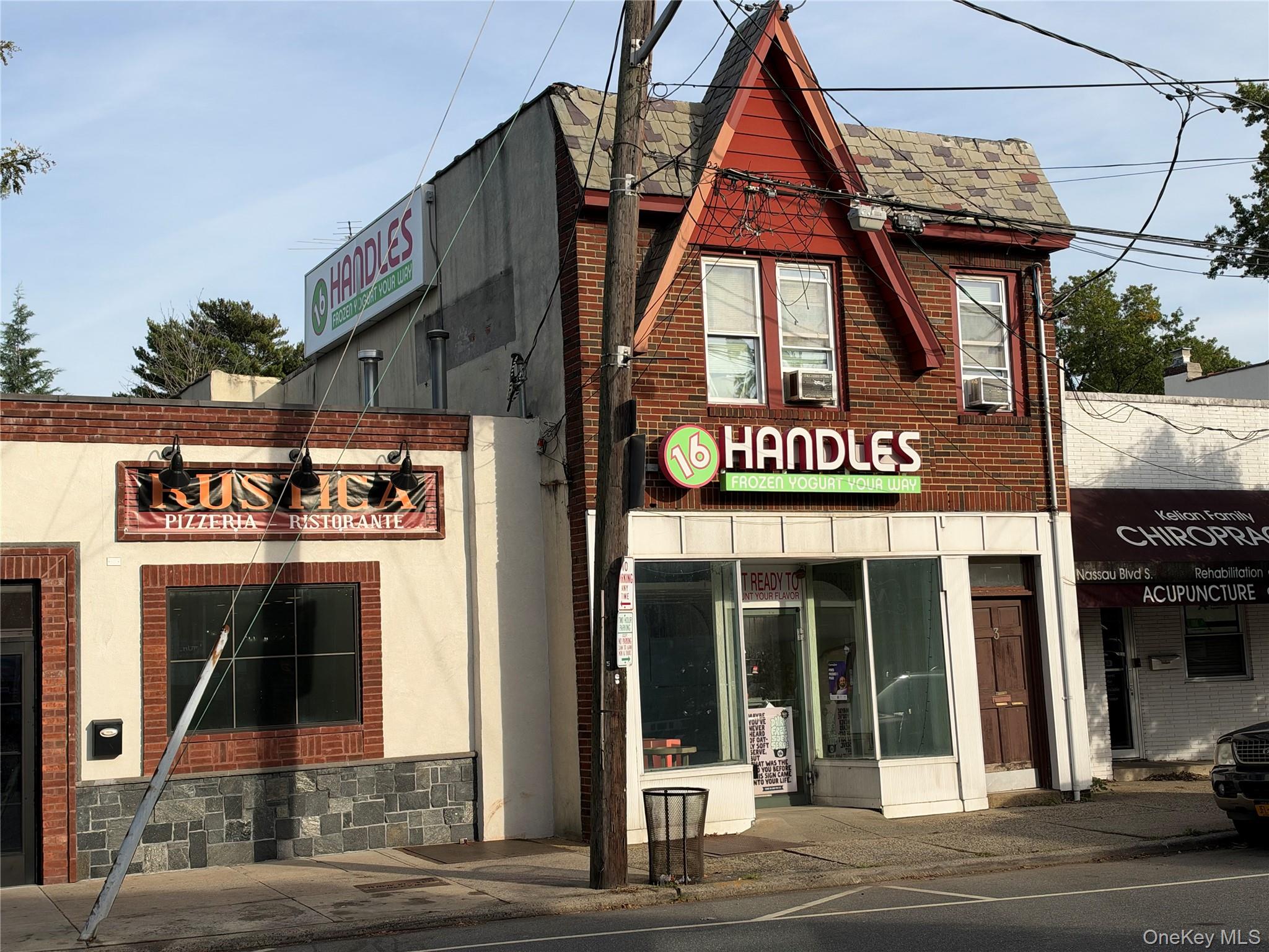 3 Nassau Boulevard