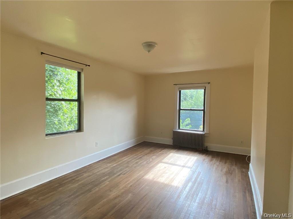 176 Colonial Parkway 2N