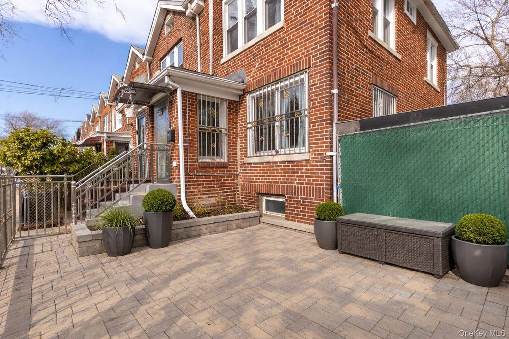 Photo of 114-83 145th Street, Jamaica, NY 11436 (MLS # 976178)