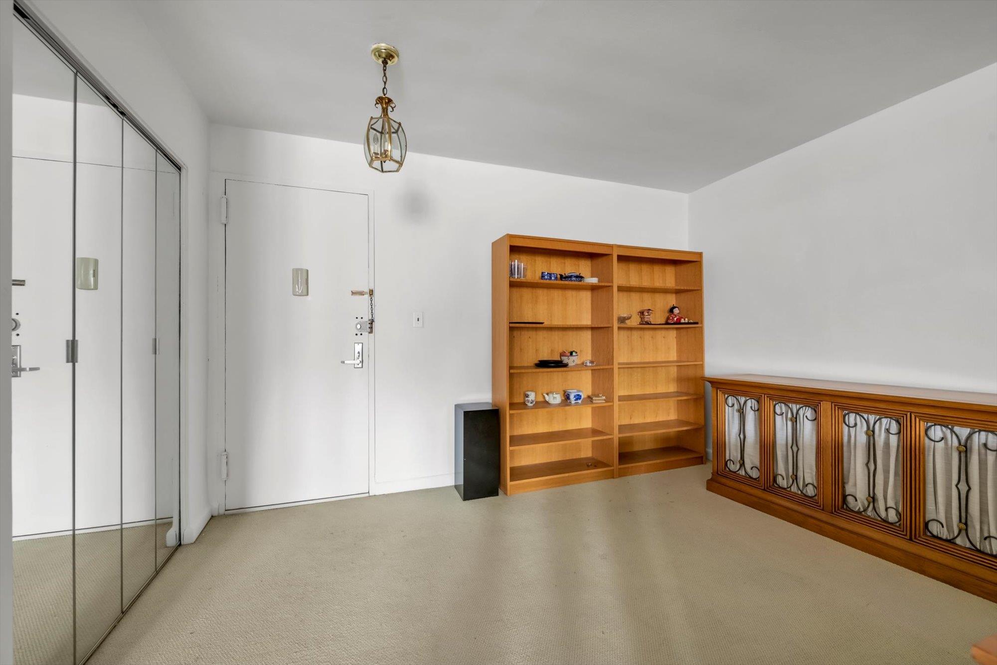25 Chapel Place 3N