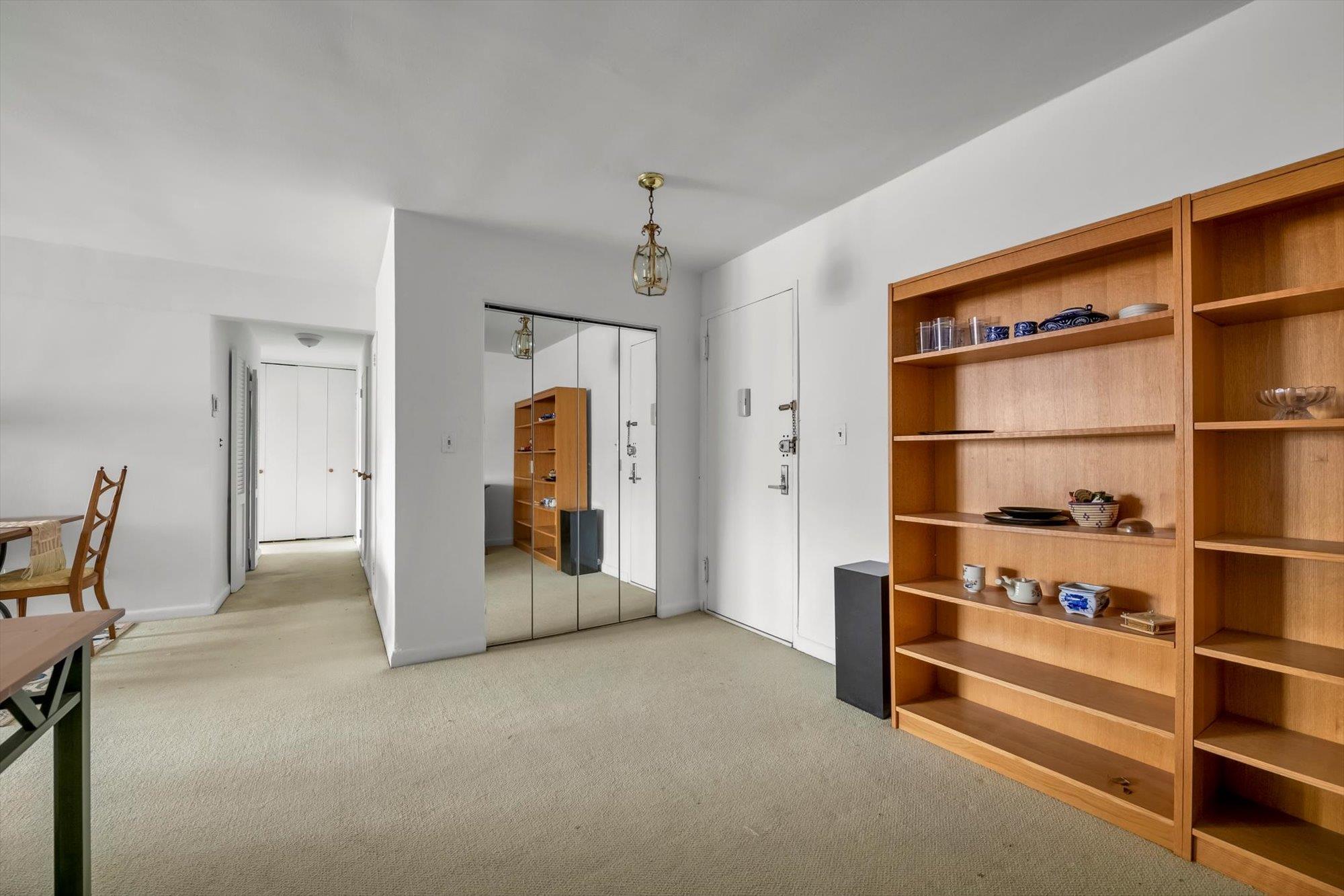 25 Chapel Place 3N