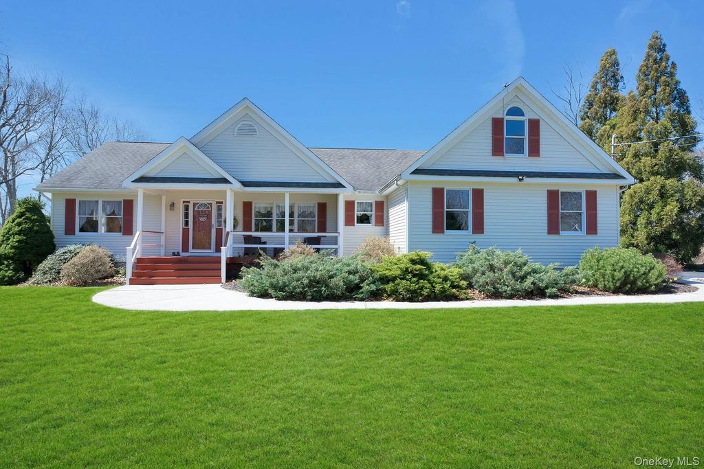 Photo of 3045 Rocky Point Road, East Marion, NY 11939 (MLS # 966136)