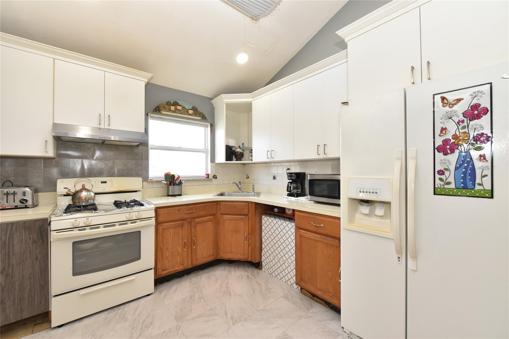 1011 Harrison Street, Uniondale, New York image 8