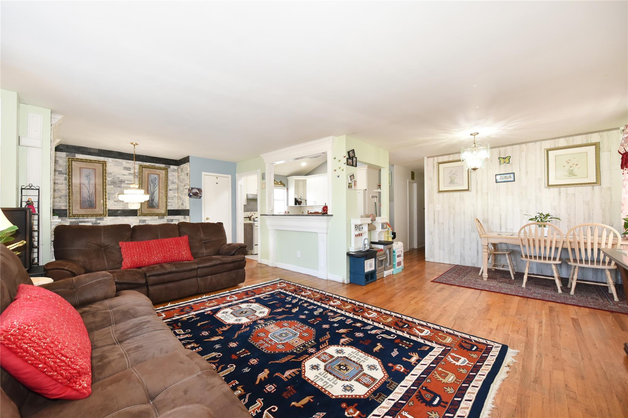 1011 Harrison Street, Uniondale, New York image 7
