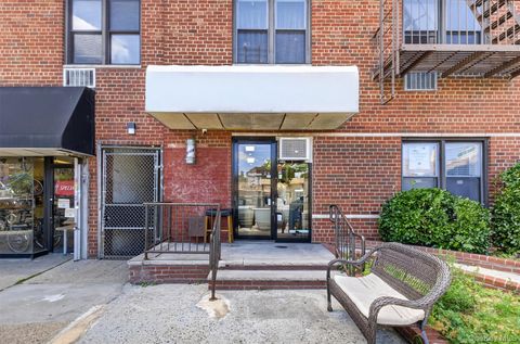 Photo of 10230 Queens Boulevard #1009, Forest Hills, NY 11375 (MLS # 1017334)