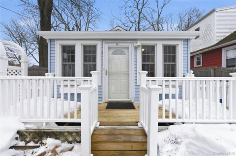 20 Bristol Street Huntington NY 11743