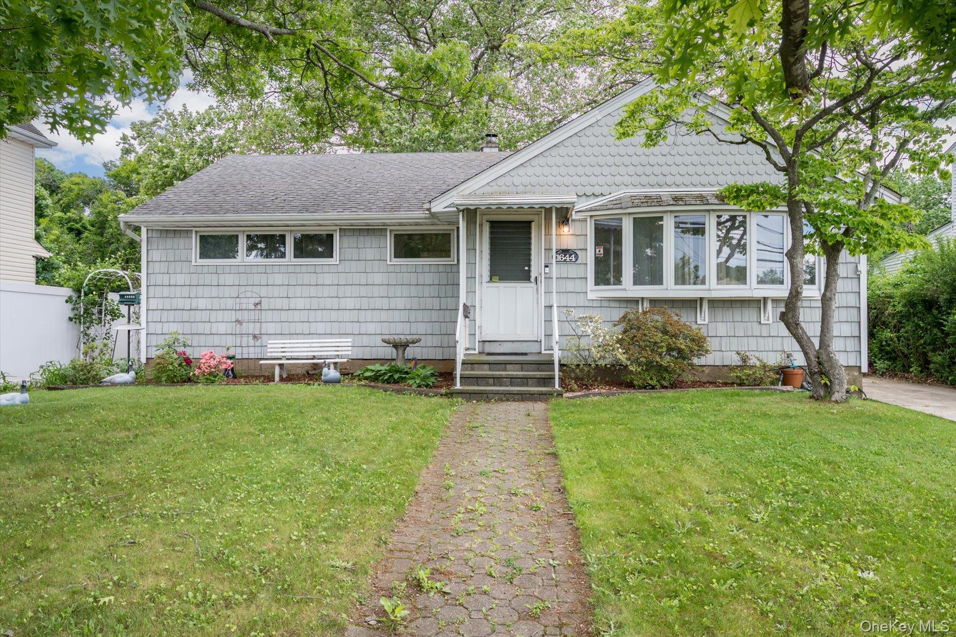 1644 Meadowbrook Road
