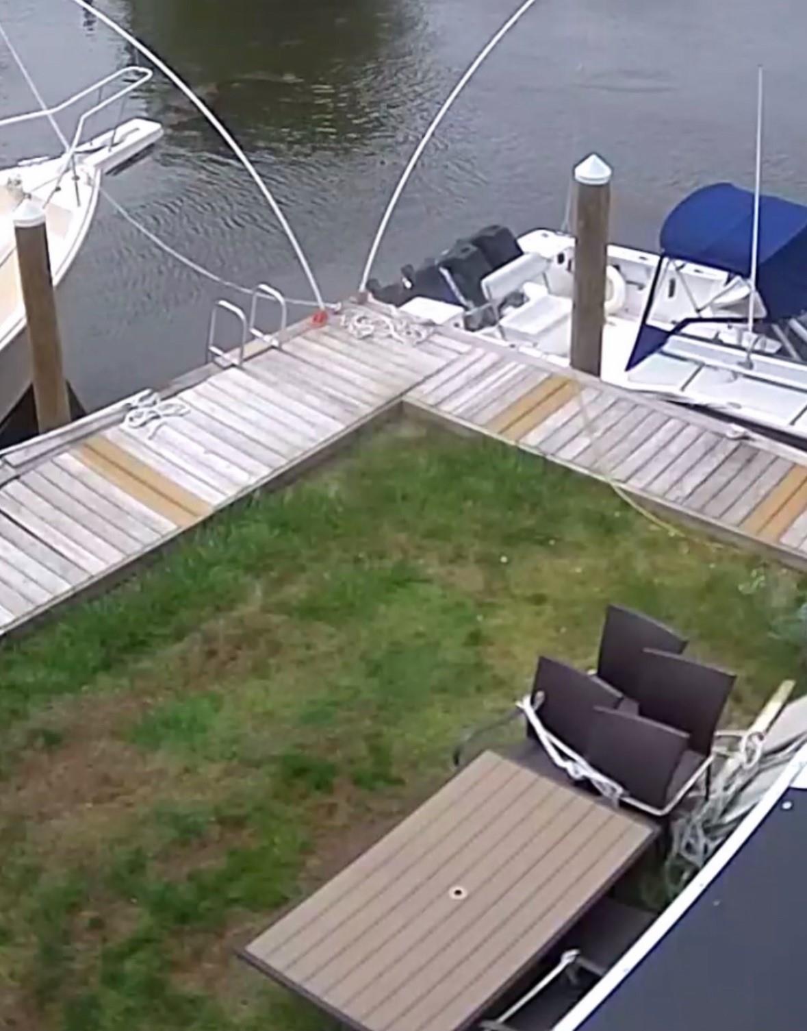Boat Berth Riviera Drive, Lindenhurst, New York image 2