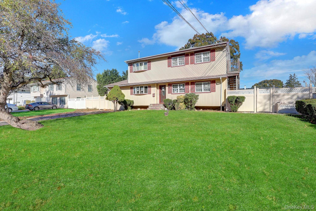 Photo of 247 Delaware Avenue, Bay Shore, NY 11706 (MLS # 1066009)