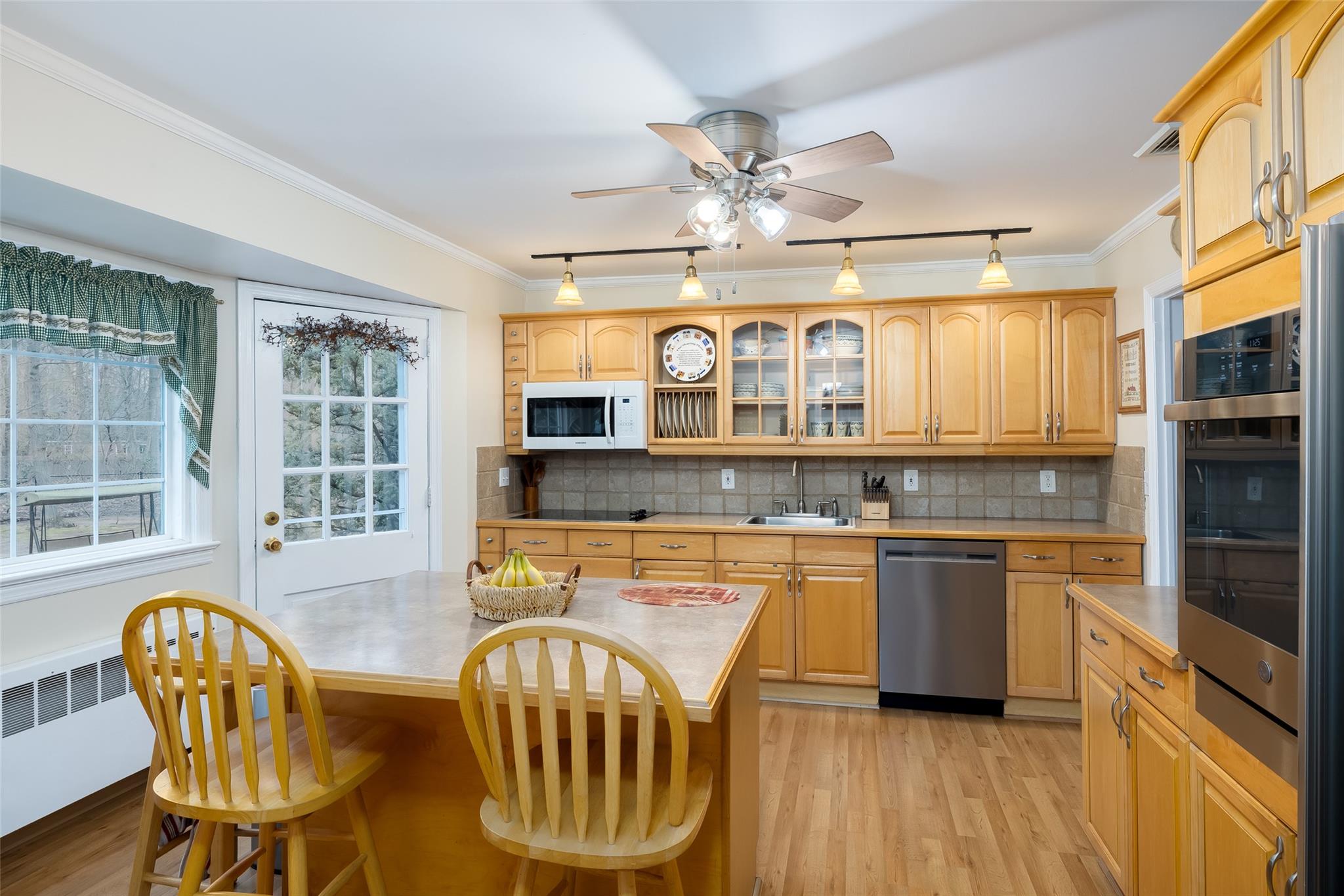 9 Mount Grey Road, Stony Brook, New York image 12