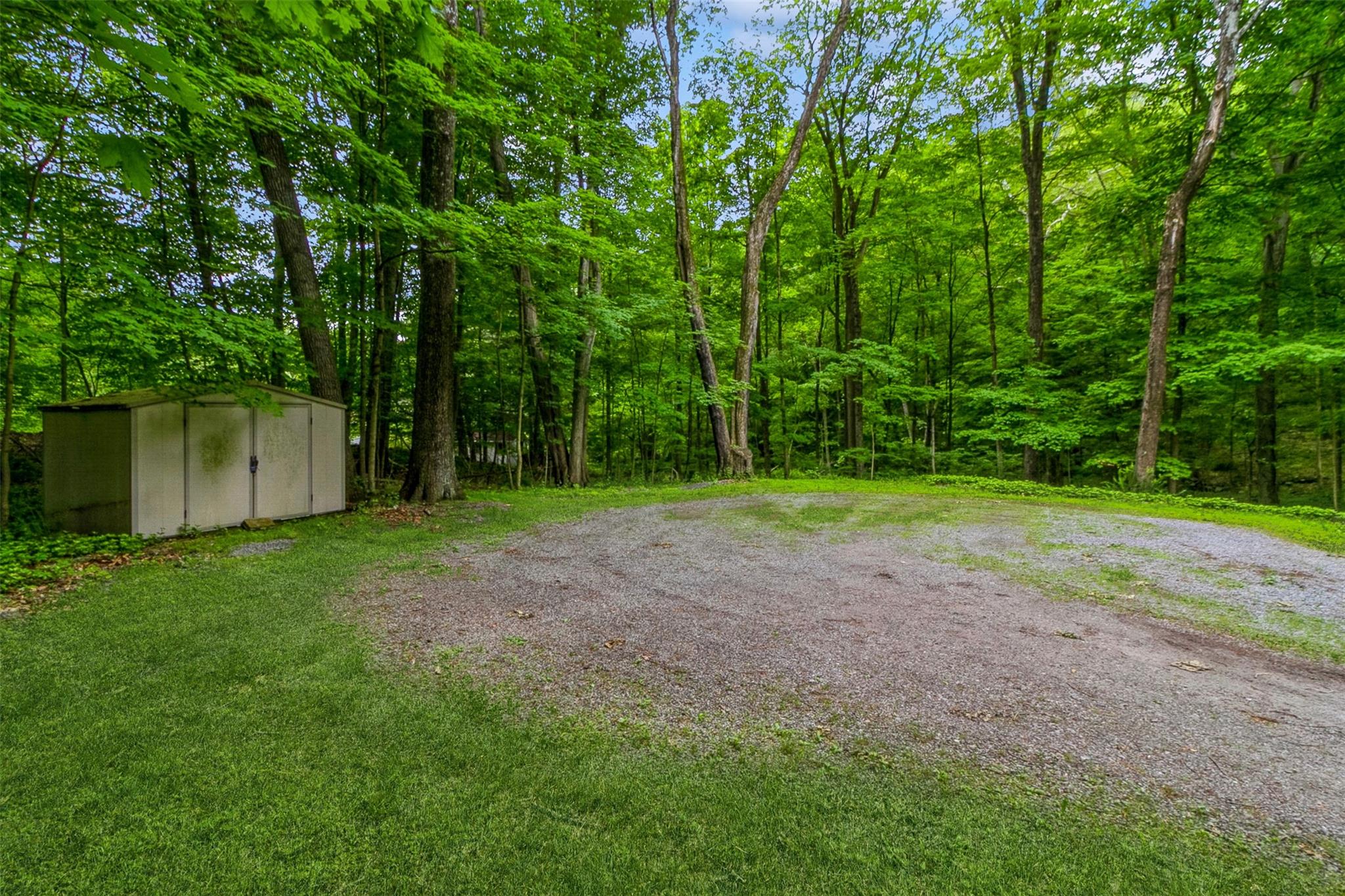 13 Hilldale Avenue, Somers, New York image 4