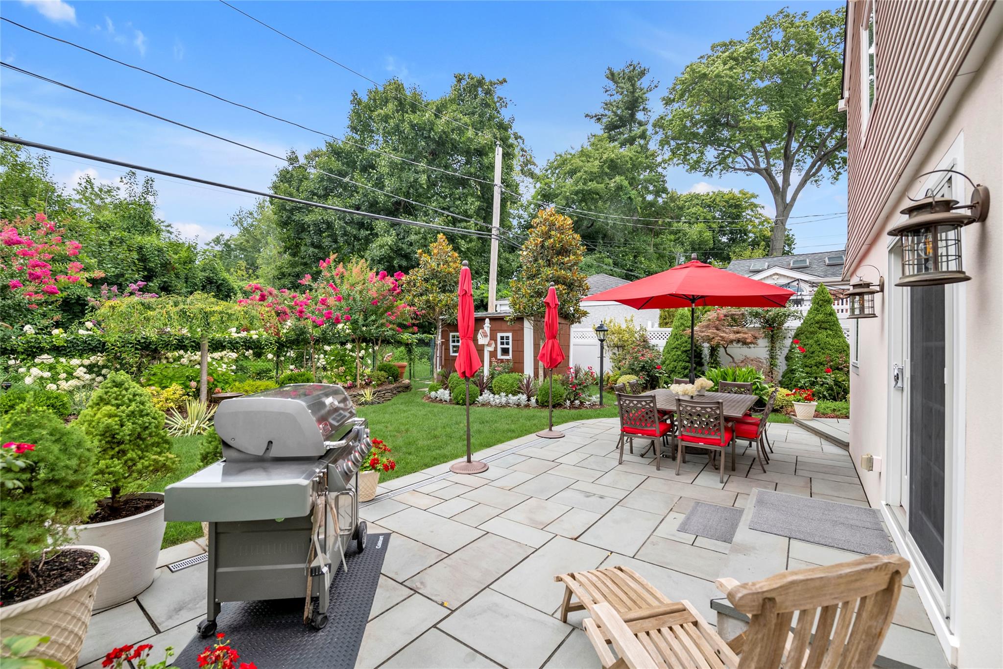 9 Robin Road, Manhasset, New York image 27