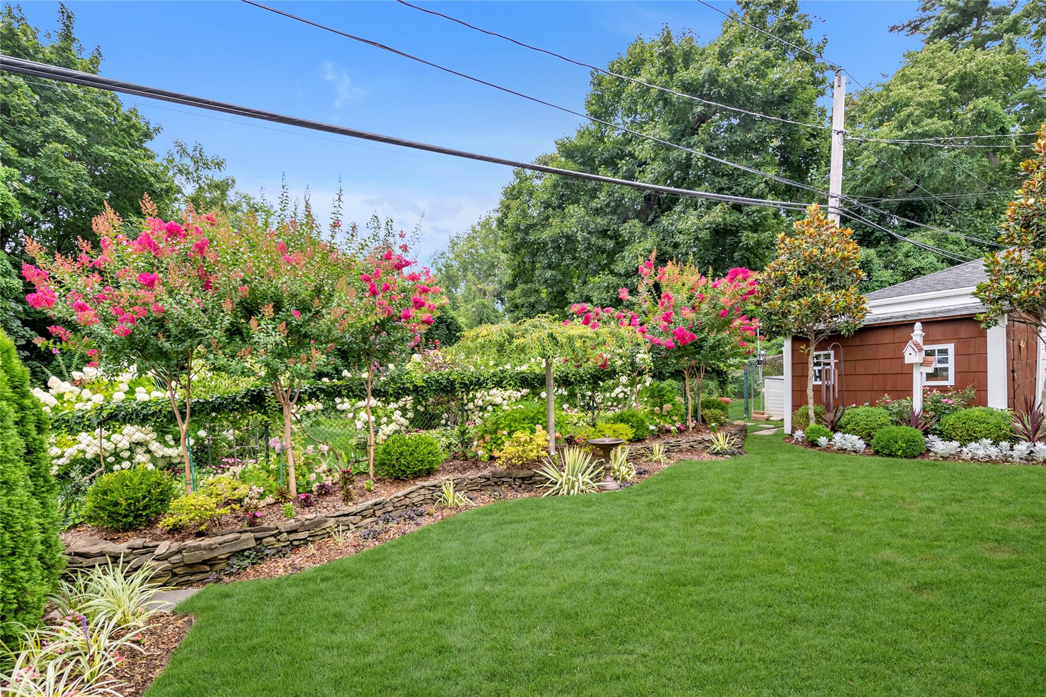 9 Robin Road, Manhasset, New York image 28