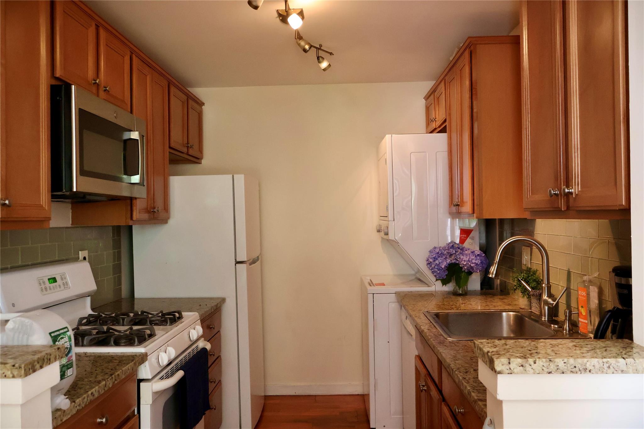 23 Hillside Terrace G