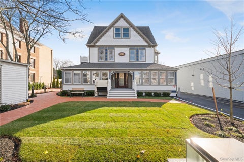 Apartment For Rent - 584 Main Street #1<br/> Suffolk County, Islip, NY 11751