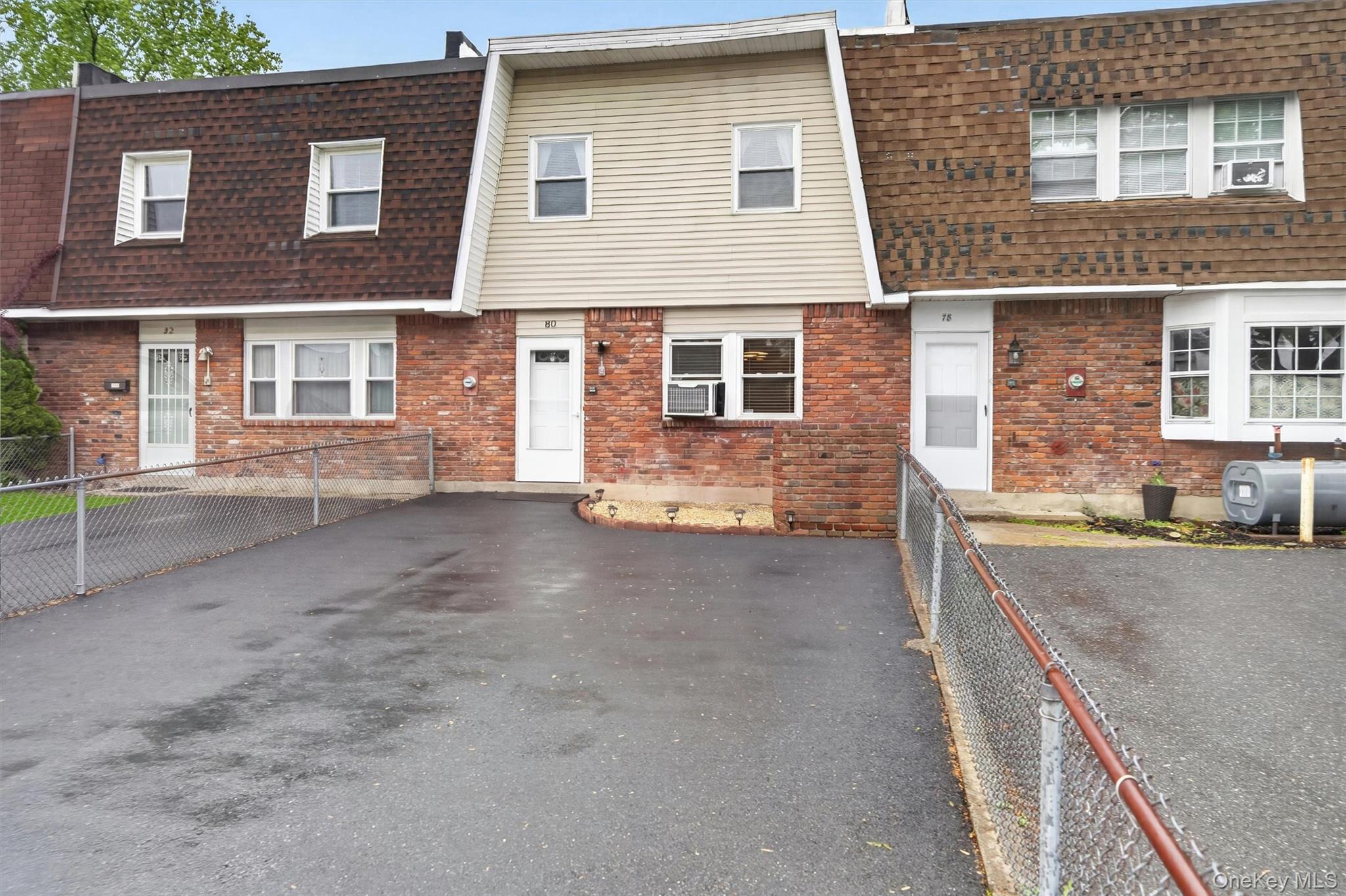 80 Sarah Lane
