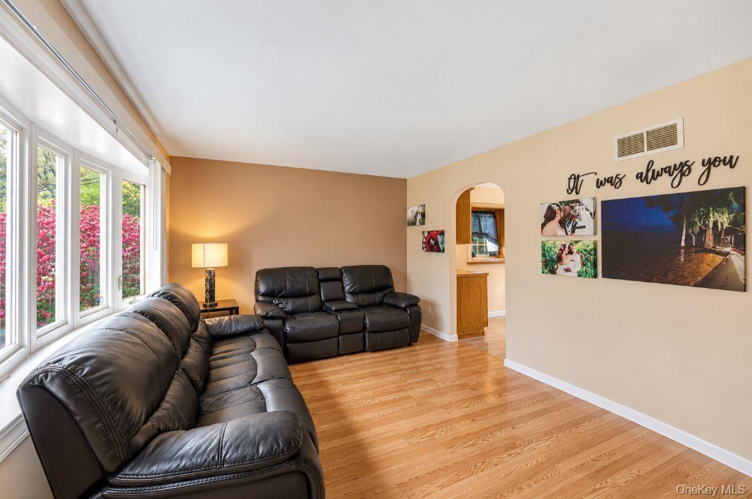 5 Quaker Hill Drive