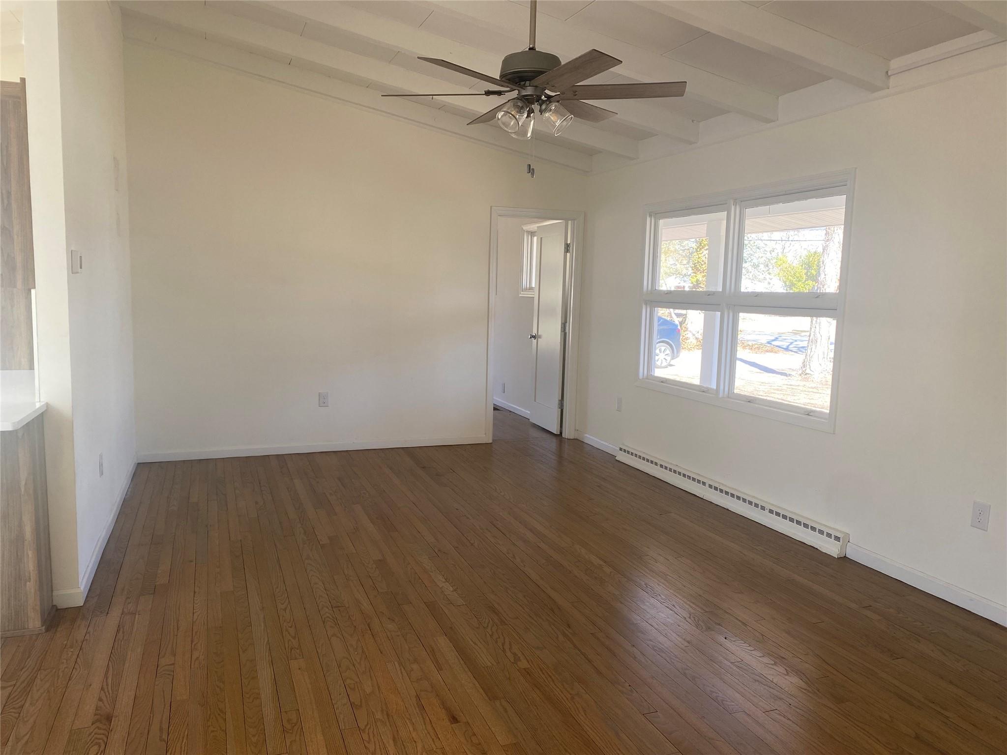 58 N Howells Point Road, Bellport Village, New York image 7