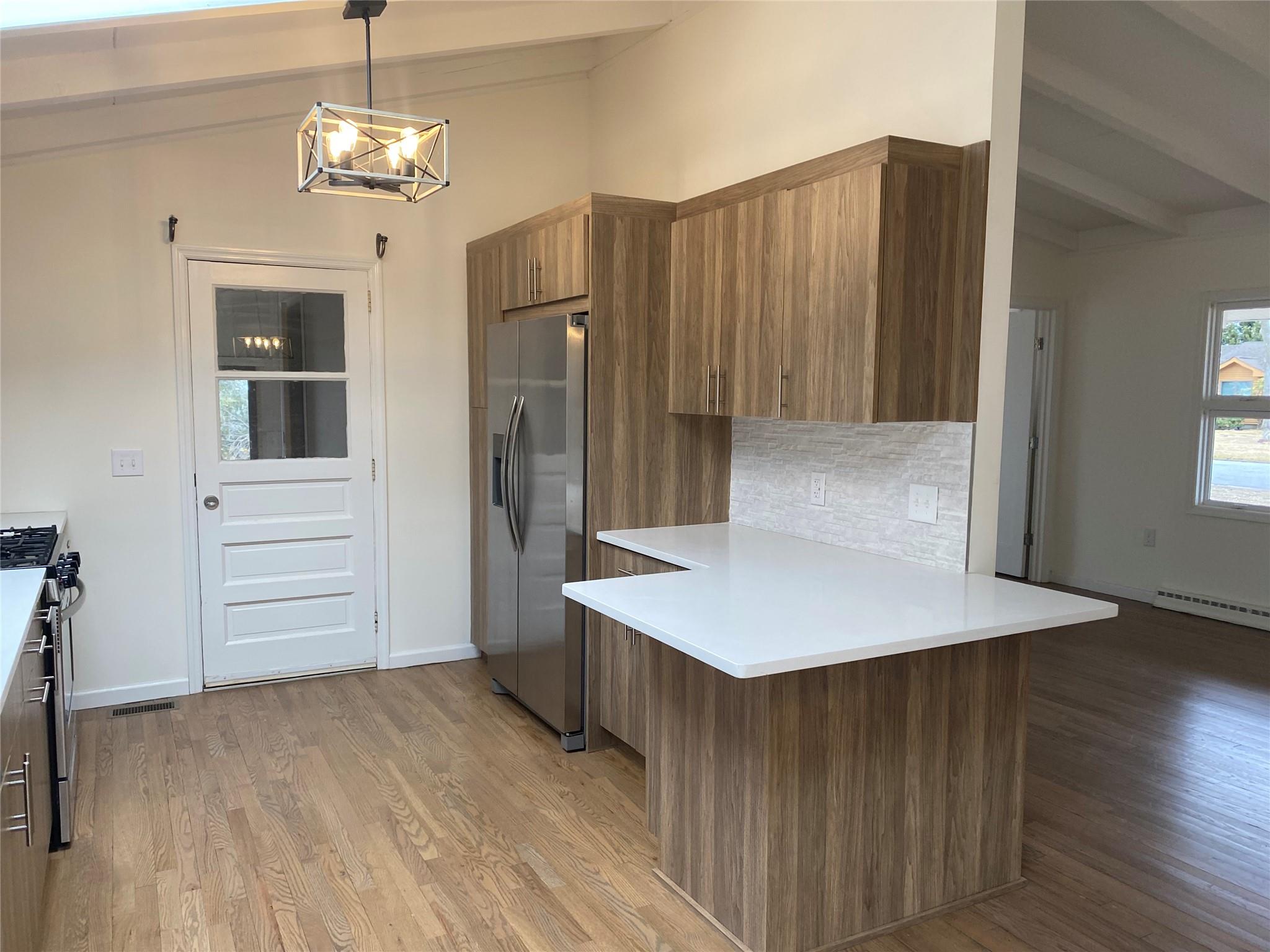 58 N Howells Point Road, Bellport Village, New York image 5