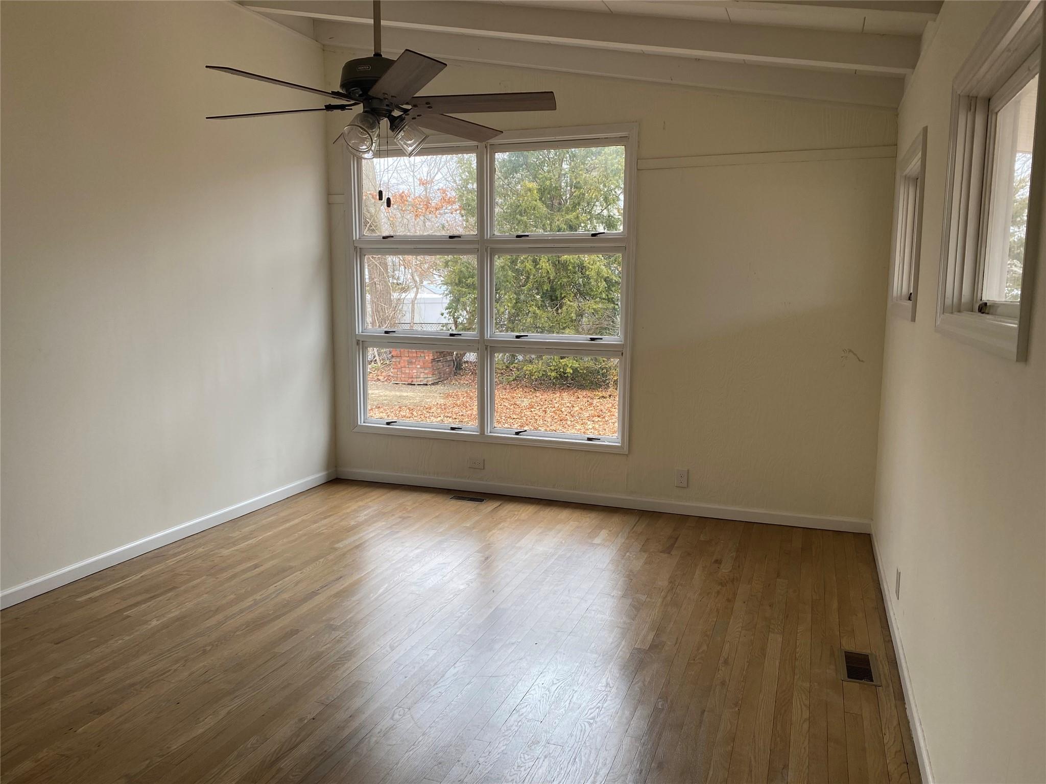 58 N Howells Point Road, Bellport Village, New York image 8