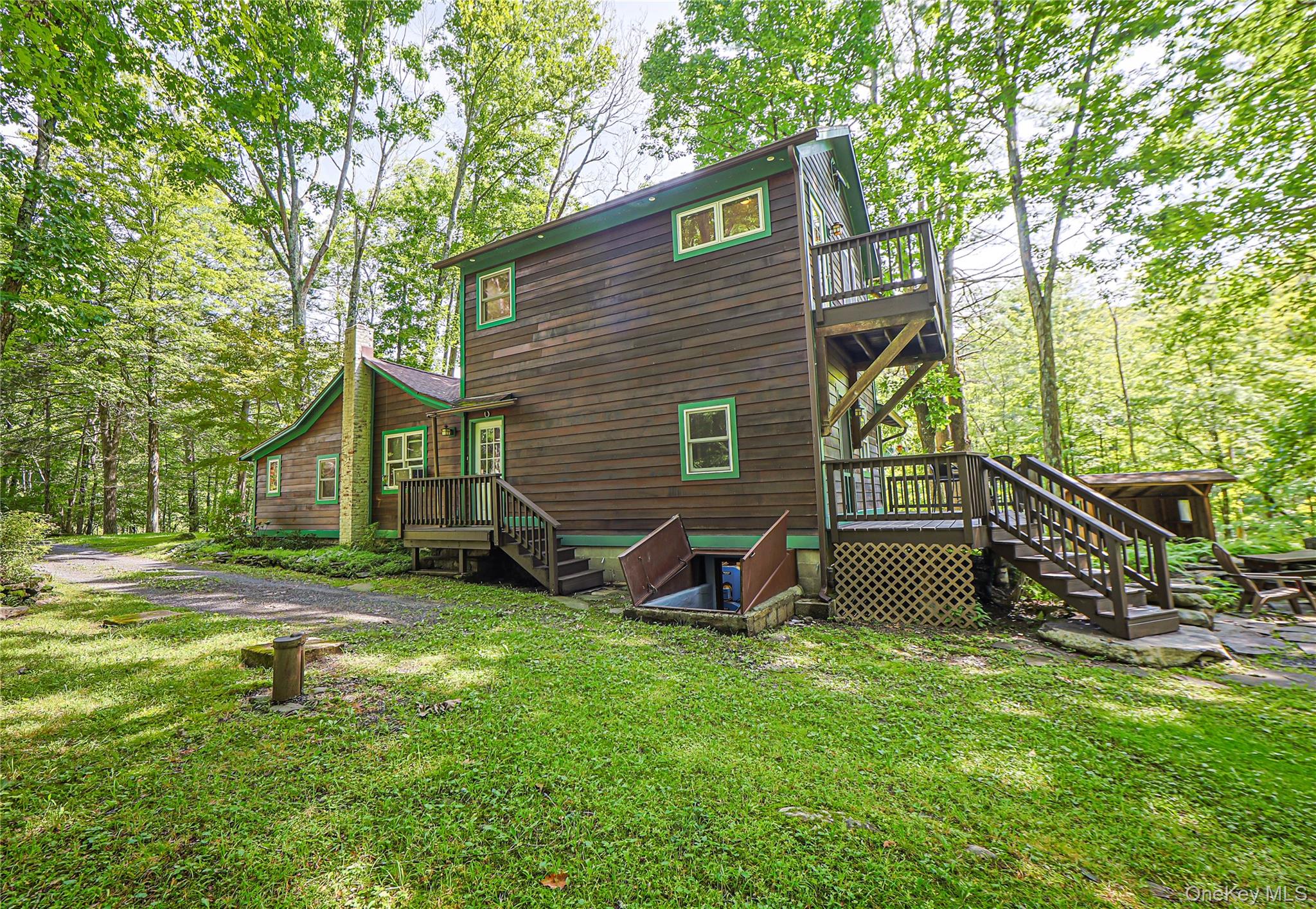 345 Dug Road