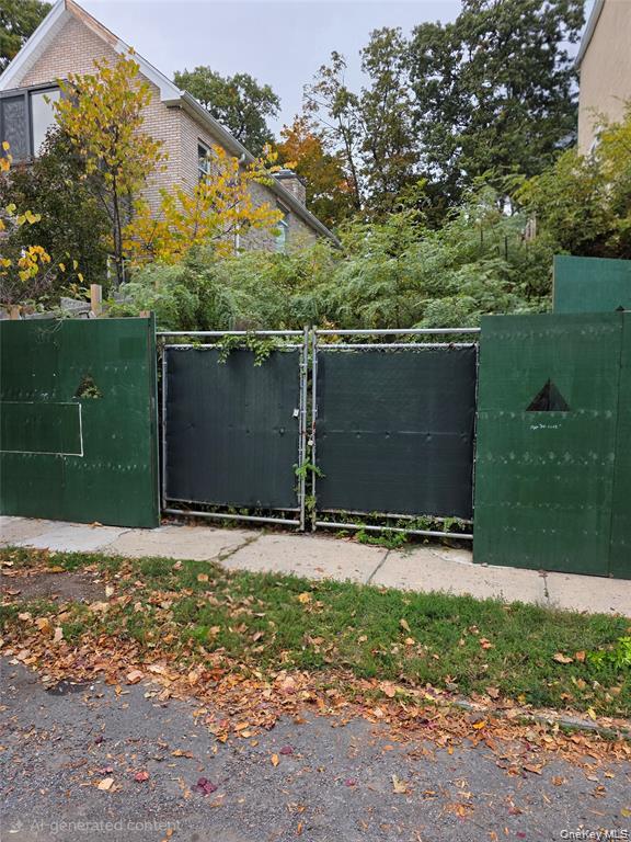 315 W 262nd Street