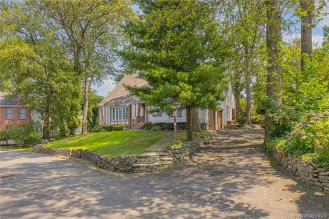 4 Bobolink Place Yonkers NY 10701