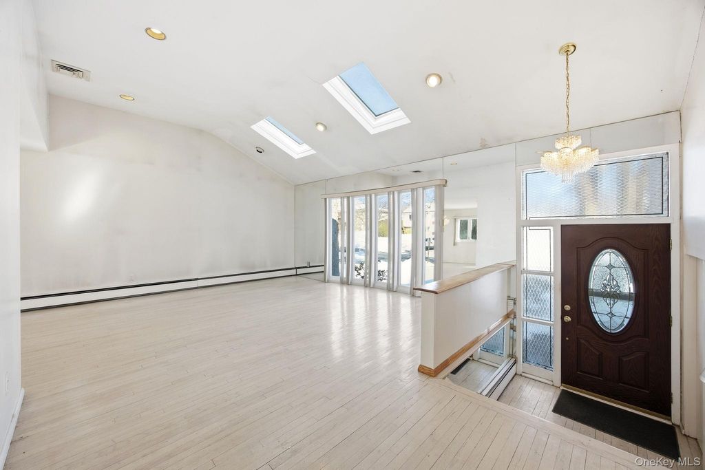 Photo of 87 Executive Drive, New Hyde Park, NY 11040 (MLS # 958741)