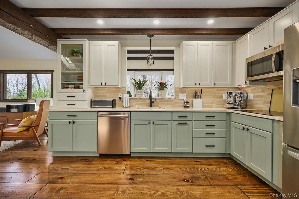 Photo of 10 Denim Drive, Wappingers Falls, NY 12590 (MLS # 987589)