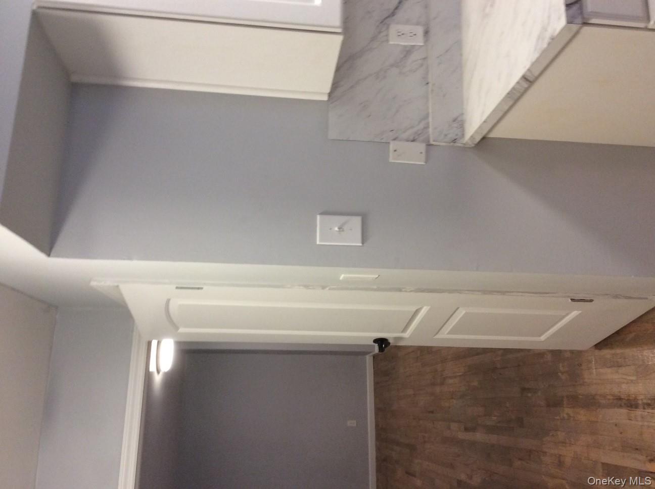 44 S Bleeker Street 1B