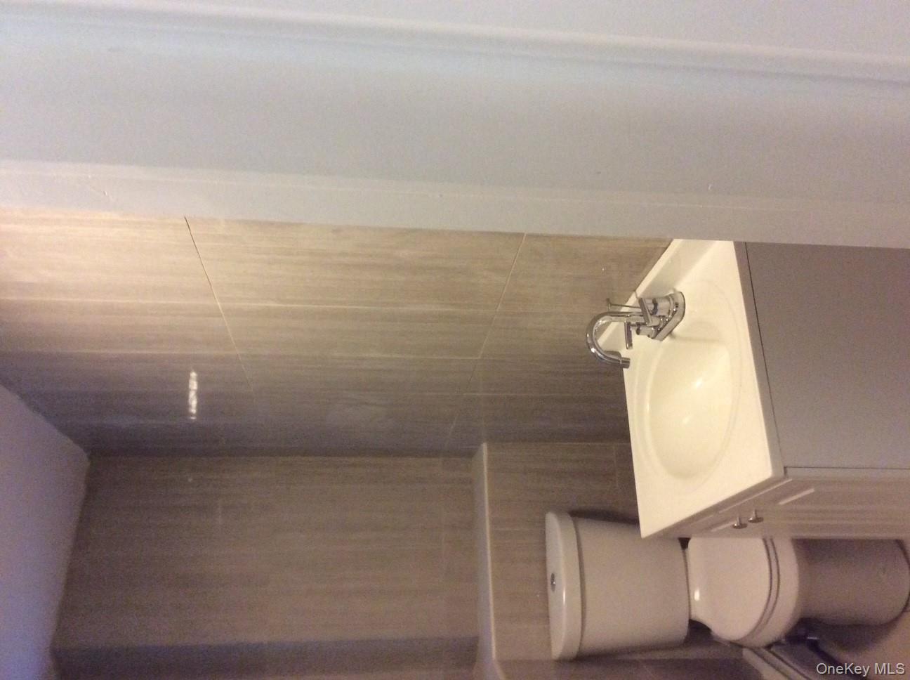 44 S Bleeker Street 1B