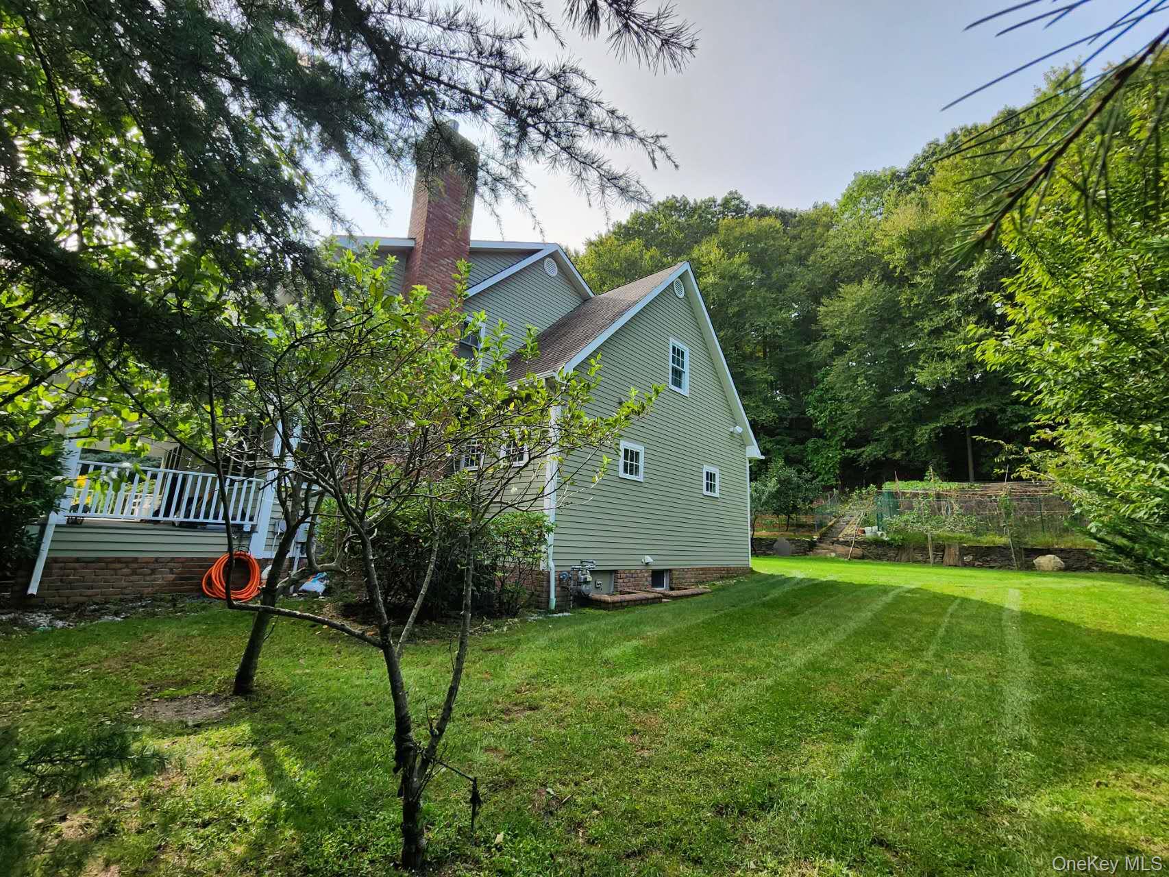 1259 N Country Road
