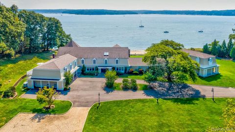 33 Beach Road Northport NY 11768