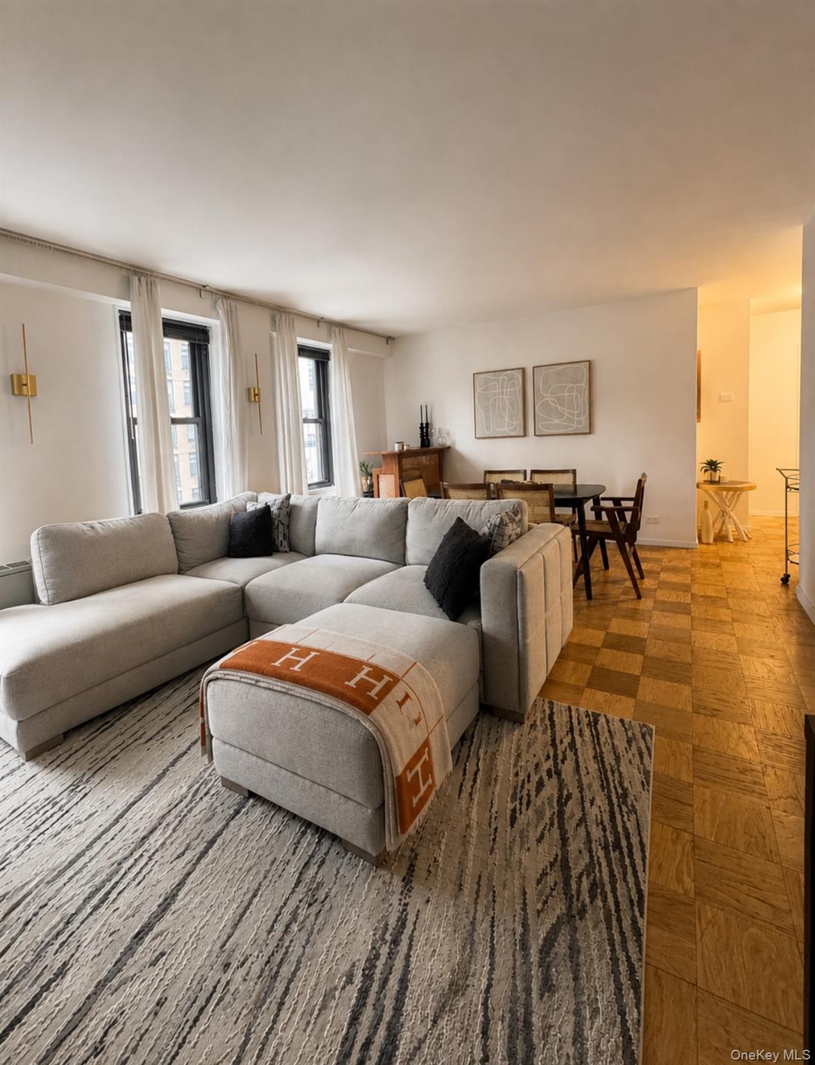 225 E 57th Street 20E